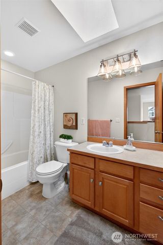 738 24th Avenue SW, Puyallup, WA 98373