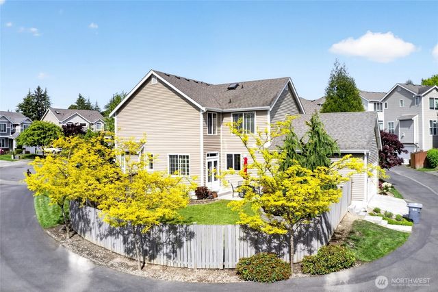 738 24th Avenue SW, Puyallup, WA 98373