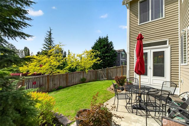 738 24th Avenue SW, Puyallup, WA 98373