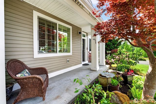 738 24th Avenue SW, Puyallup, WA 98373