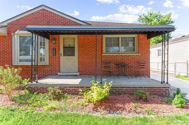 1653 London Avenue, Lincoln Park, MI 48146
