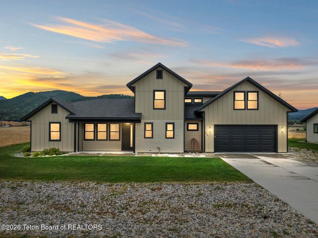 205 SWEETGRASS Trail, Alpine, WY 83128