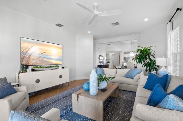 6 ACADEMY WAY S 23A, St Petersburg, FL 33711