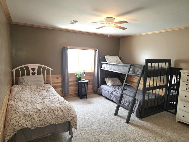 671 Wilson AVENUE, Cleveland, WI 53015