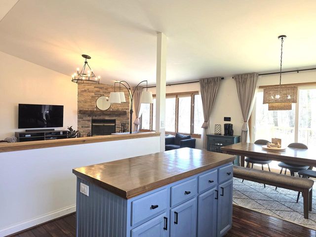 671 Wilson AVENUE, Cleveland, WI 53015