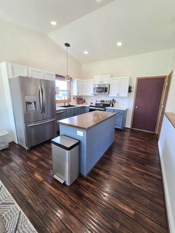 671 Wilson AVENUE, Cleveland, WI 53015