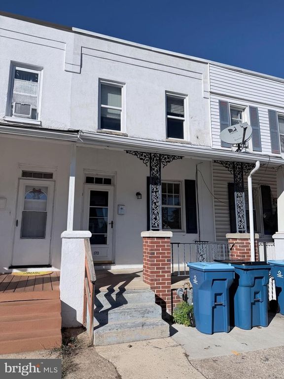 1713 ORANGE ST, York, PA 17404