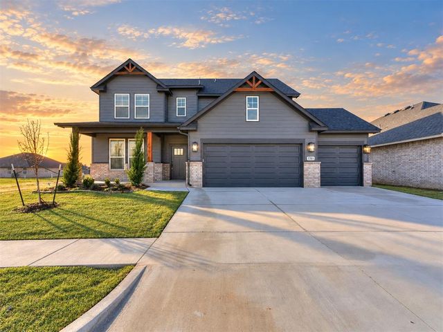 7701 Three Woods Lane, Yukon, OK 73099