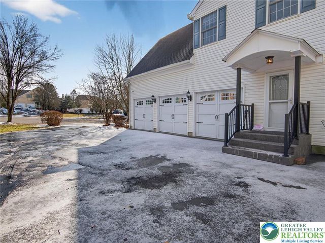 5773 Quail Creek Road, Lower Macungie Twp, PA 18062