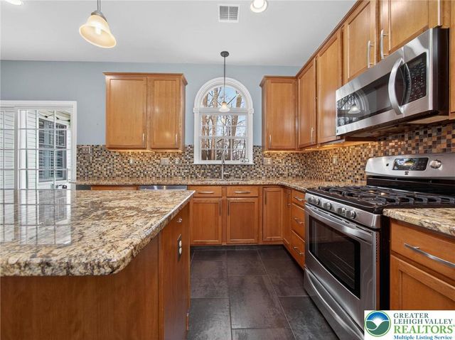 5773 Quail Creek Road, Lower Macungie Twp, PA 18062