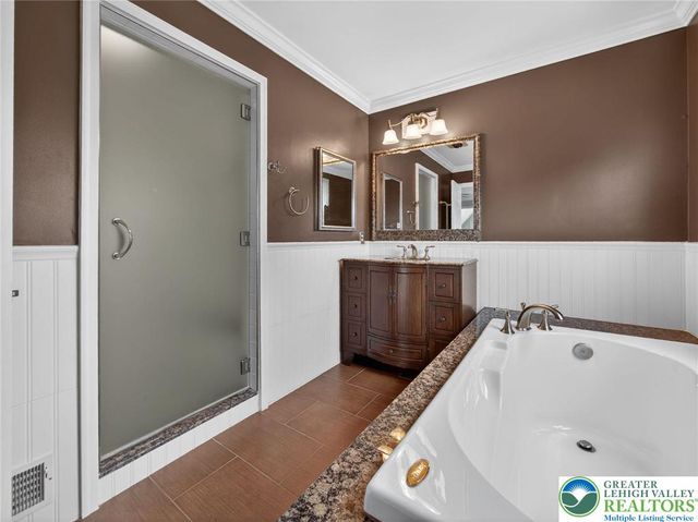 5773 Quail Creek Road, Lower Macungie Twp, PA 18062