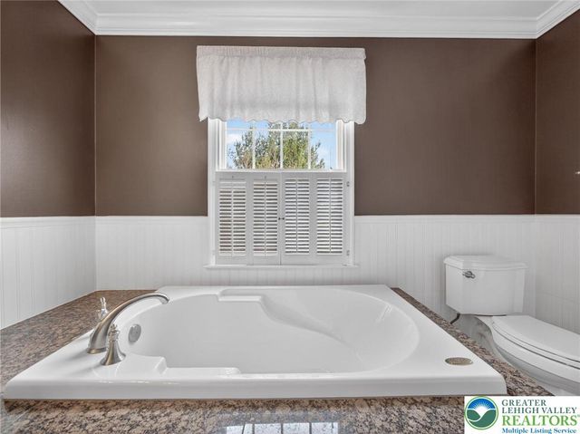 5773 Quail Creek Road, Lower Macungie Twp, PA 18062