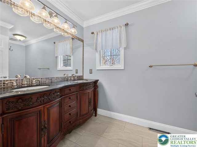 5773 Quail Creek Road, Lower Macungie Twp, PA 18062