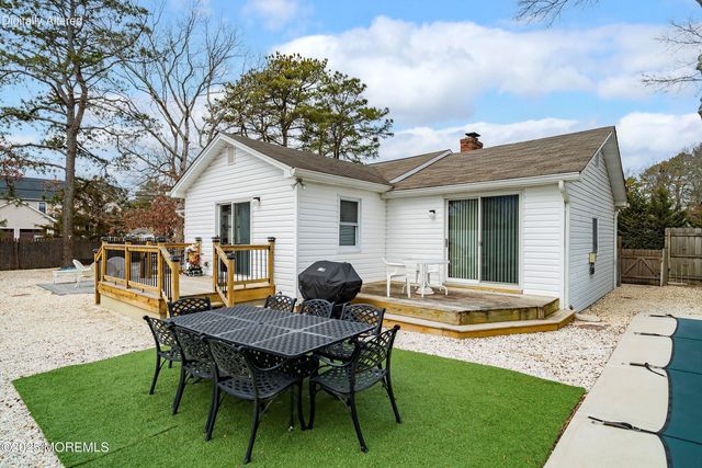 101 Stem Road, Manahawkin, NJ 08050