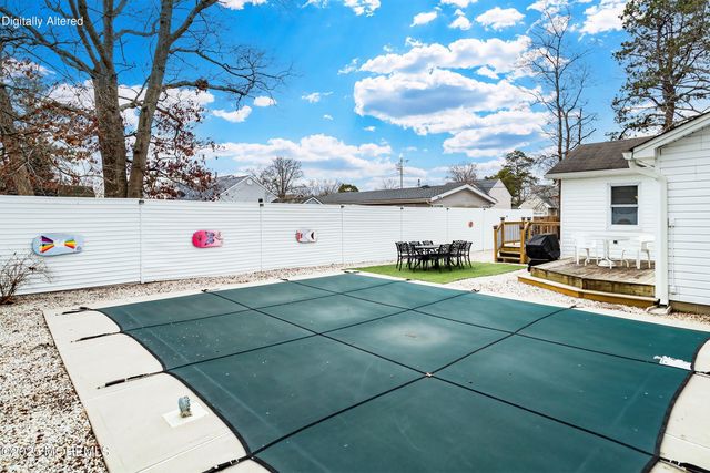 101 Stem Road, Manahawkin, NJ 08050