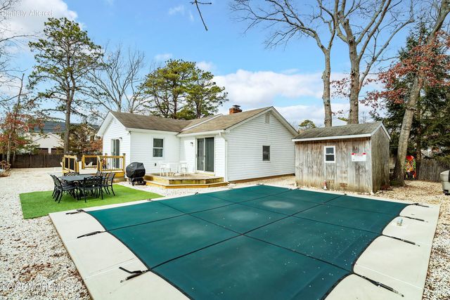 101 Stem Road, Manahawkin, NJ 08050