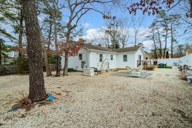 101 Stem Road, Manahawkin, NJ 08050