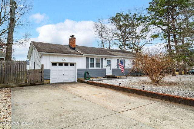 101 Stem Road, Manahawkin, NJ 08050