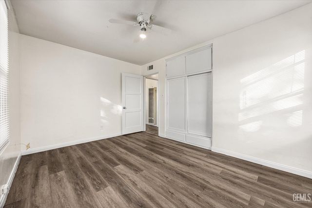 2016 Airport Drive, Bakersfield, CA 93308