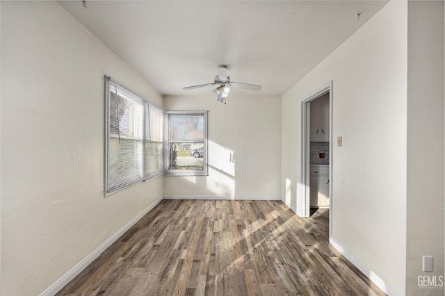 2016 Airport Drive, Bakersfield, CA 93308