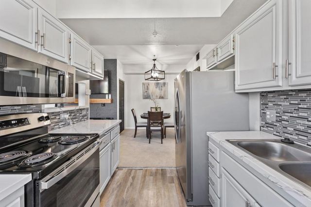 375 Central Avenue 34, Riverside, CA 92057