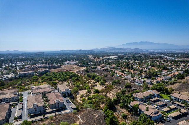 375 Central Avenue 34, Riverside, CA 92057