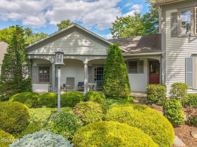 819 Via Marchella, Guilderland, NY 12303