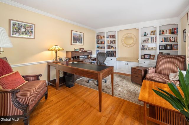 819 Via Marchella, Guilderland, NY 12303