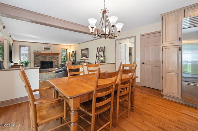 819 Via Marchella, Guilderland, NY 12303