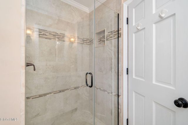 819 Via Marchella, Guilderland, NY 12303