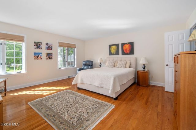 819 Via Marchella, Guilderland, NY 12303