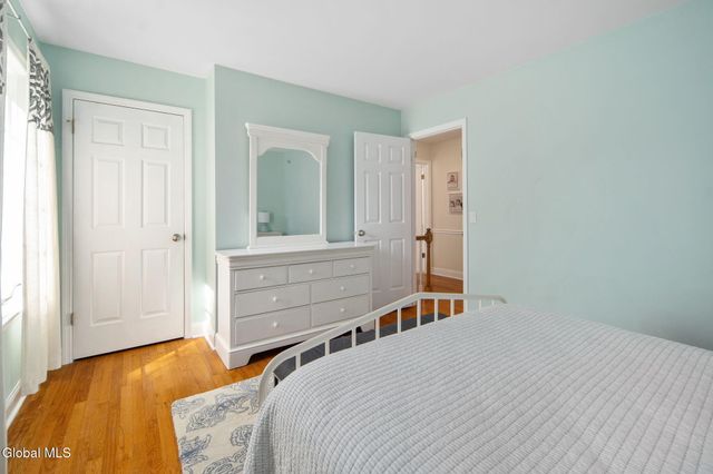 819 Via Marchella, Guilderland, NY 12303