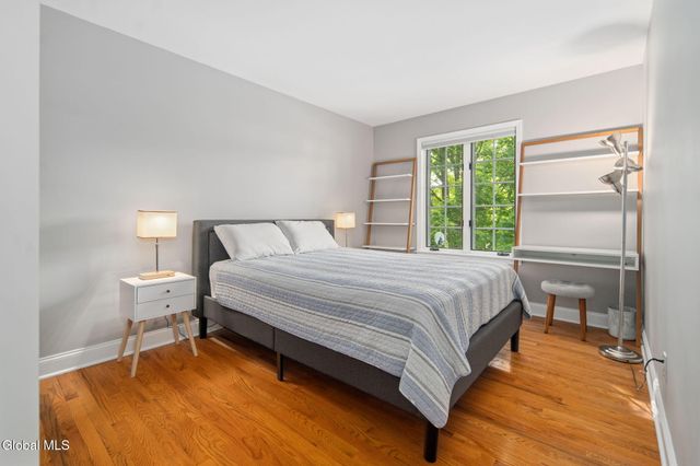 819 Via Marchella, Guilderland, NY 12303