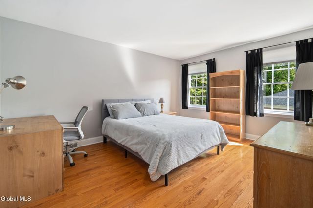 819 Via Marchella, Guilderland, NY 12303