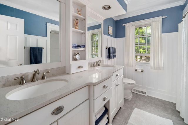 819 Via Marchella, Guilderland, NY 12303