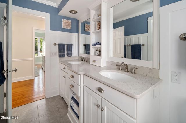 819 Via Marchella, Guilderland, NY 12303