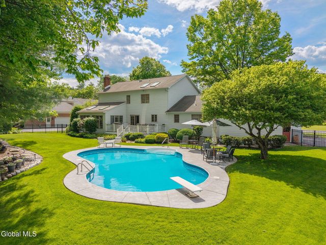 819 Via Marchella, Guilderland, NY 12303