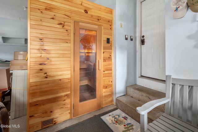 819 Via Marchella, Guilderland, NY 12303