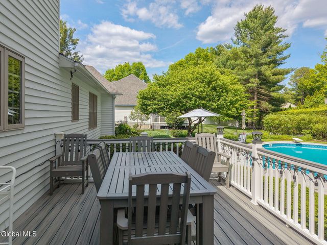 819 Via Marchella, Guilderland, NY 12303