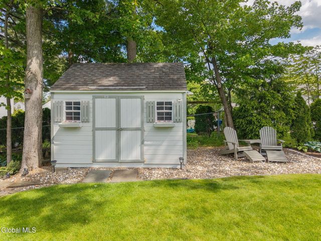 819 Via Marchella, Guilderland, NY 12303