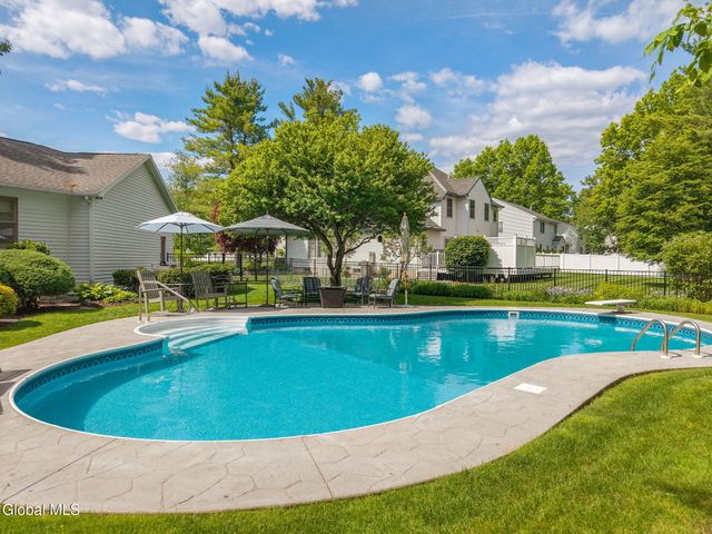 819 Via Marchella, Guilderland, NY 12303