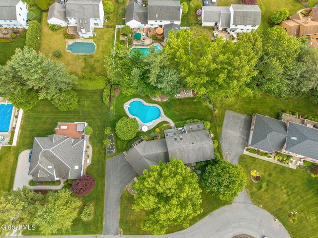 819 Via Marchella, Guilderland, NY 12303
