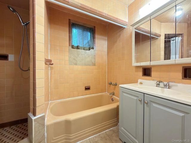 18 Bedford Avenue HOUSE, Monticello, NY 12701