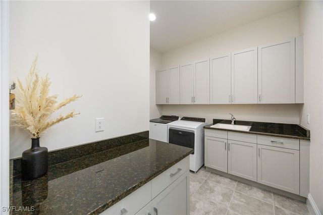 6415 Negril Isle DR, Naples, FL 34113