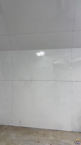 4839 SW 18th ST, Topeka, KS 66604