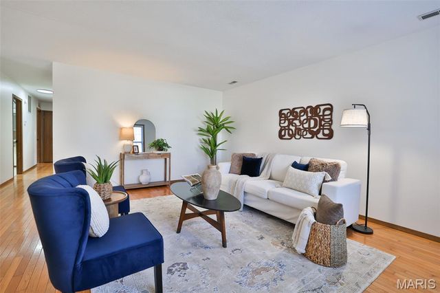 516 Thomas Street, Edwardsville, IL 62025