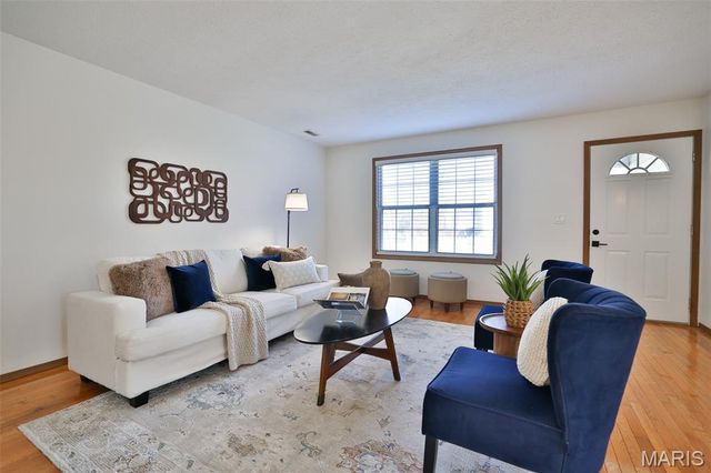 516 Thomas Street, Edwardsville, IL 62025