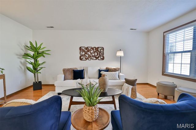 516 Thomas Street, Edwardsville, IL 62025