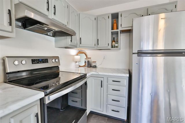 516 Thomas Street, Edwardsville, IL 62025