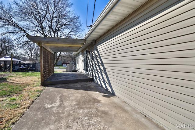 516 Thomas Street, Edwardsville, IL 62025